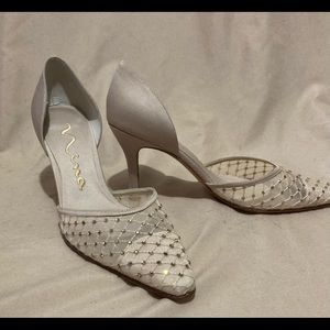 NINA D'orsay Pointed Toe style pump, sz. 6M